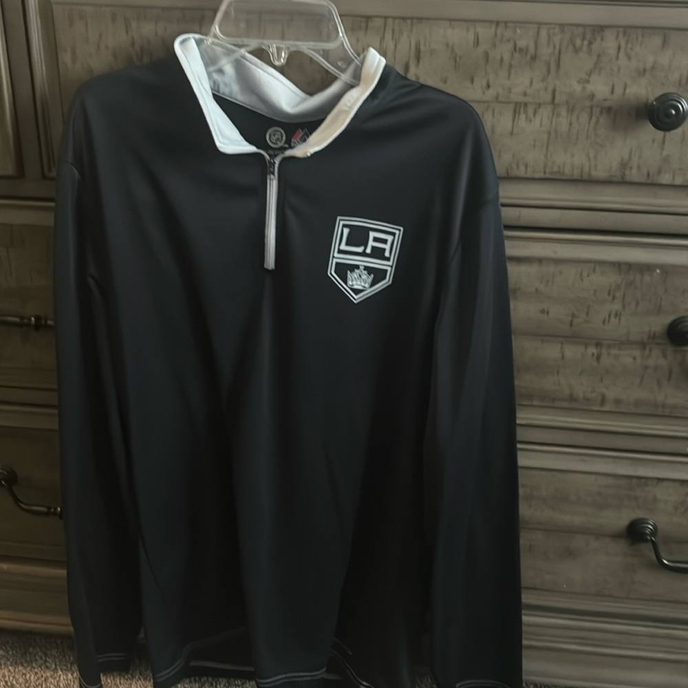 LA kings lightweight quarter zip up